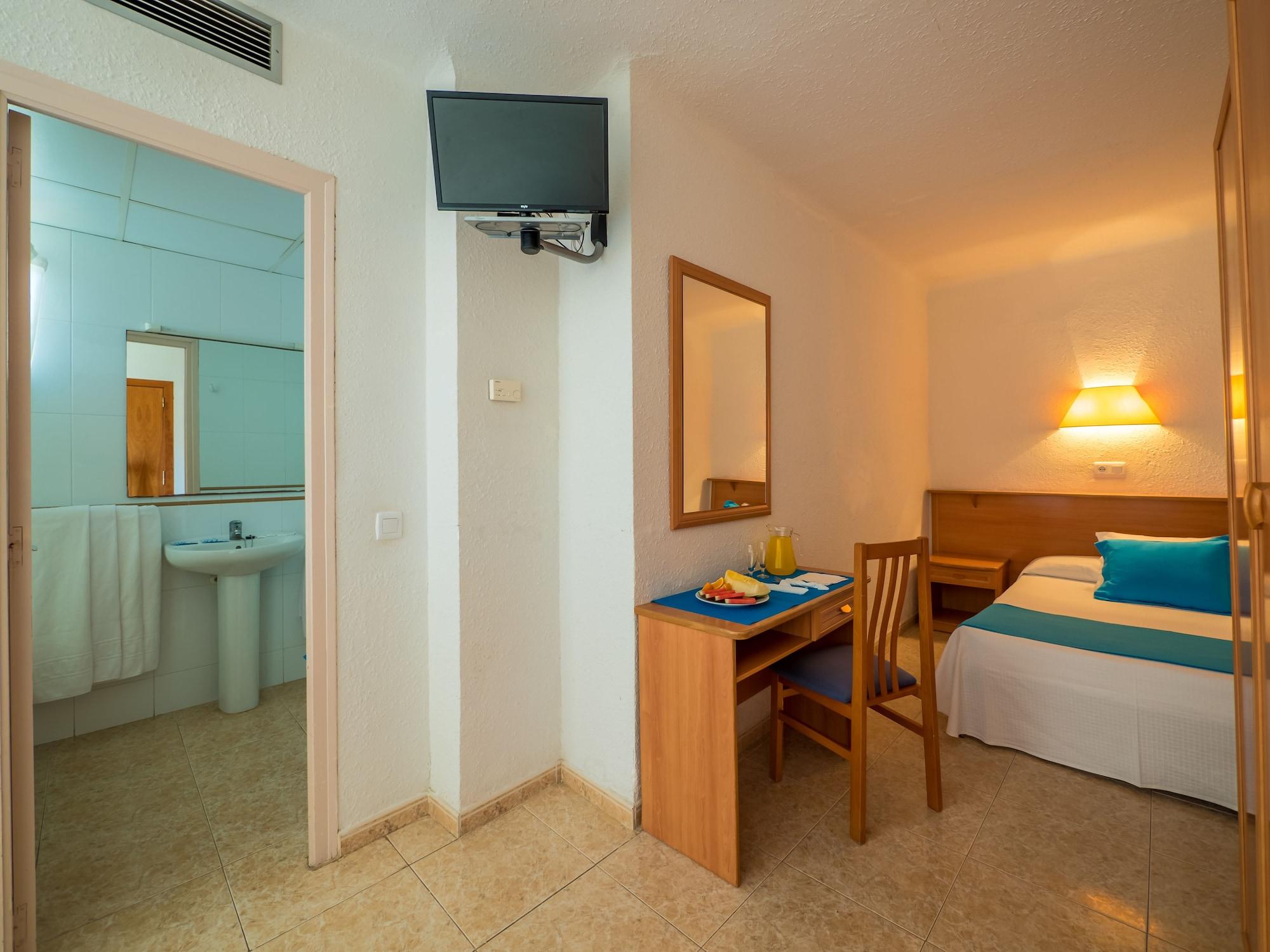 Checkin Pineda Hotel Pineda de Mar Bagian luar foto